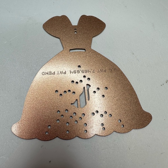 Inspire By Spellbinders Caged Dress Bronze Die IN001 Cut Emboss Stencil - Picture 3 of 8